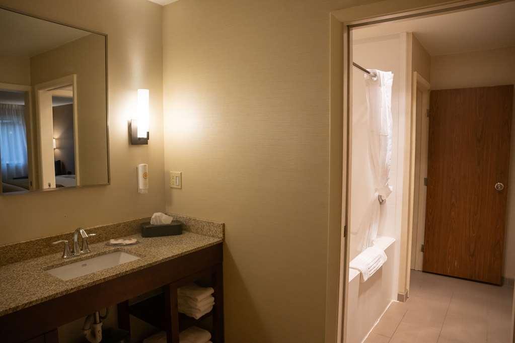 Comfort & 3* Erie