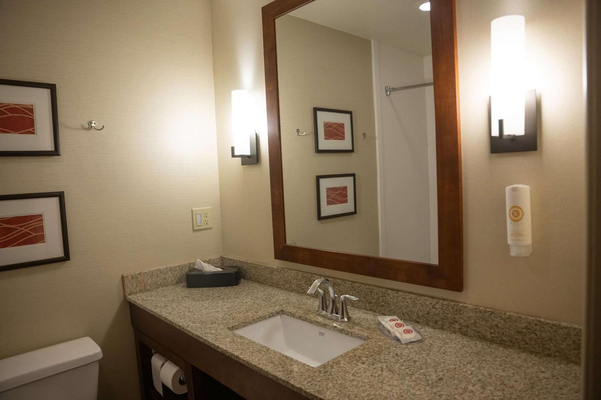 Hotel Comfort & 3*