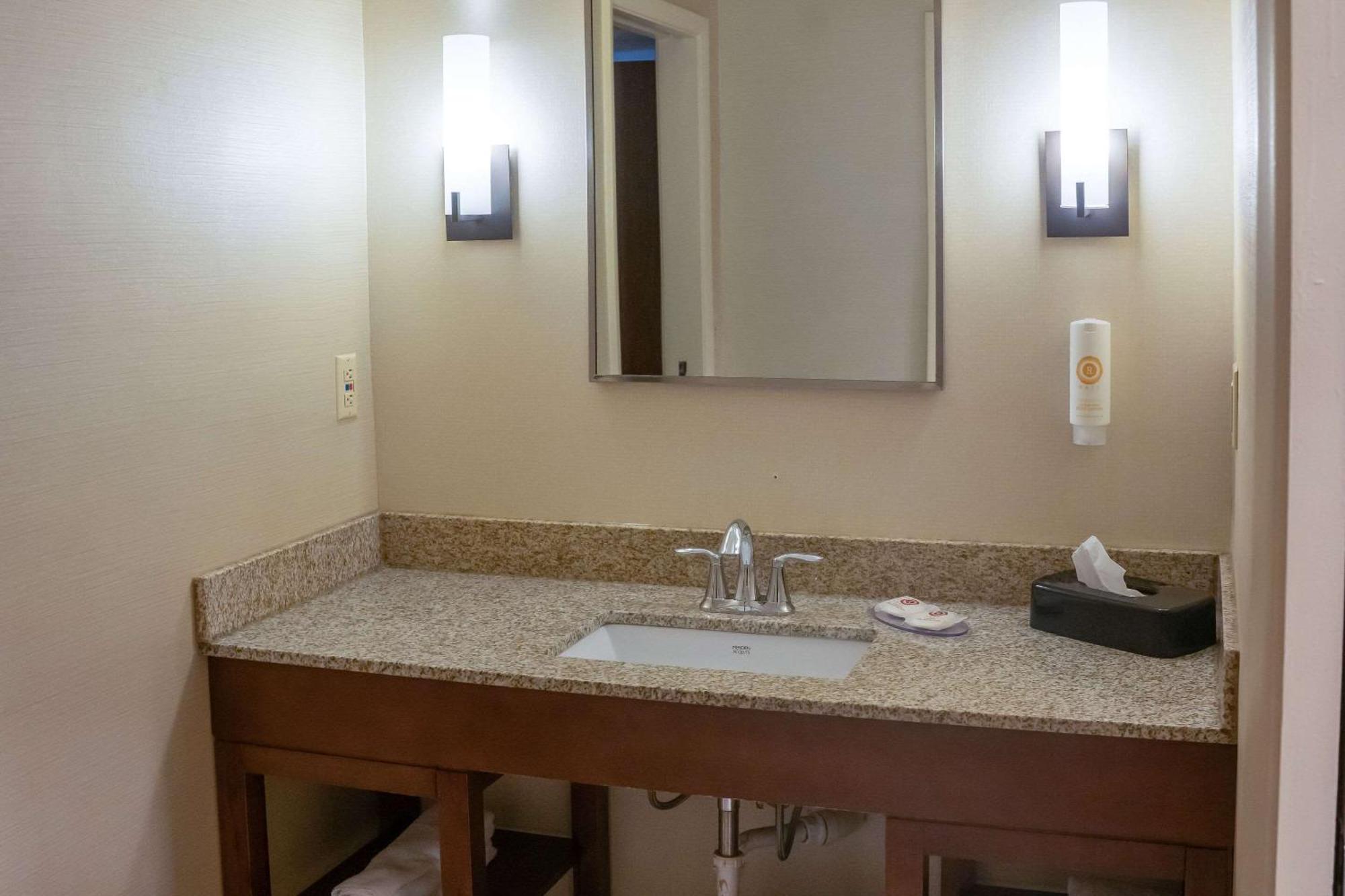 Hotel Comfort &
